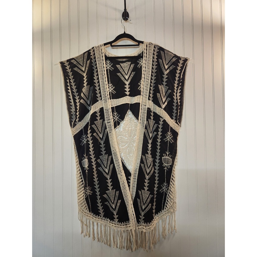 Women Black White Tribal Aztec Crochet CoverUp One Size Fits‎ All Kimono Fringe